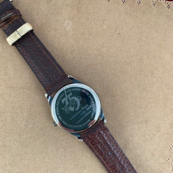 Eddie Bauer Limited Edition 75Th Anniversary Silver 3D Duck Watch - Picture 8 of 9